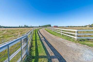 92 Foothills Road_2