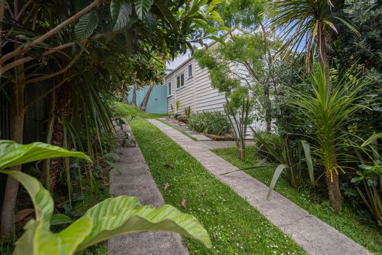 1 Gow Street Helensville_24