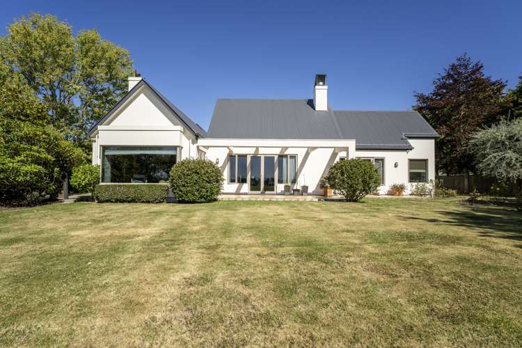 245 Pages Road Gleniti_2