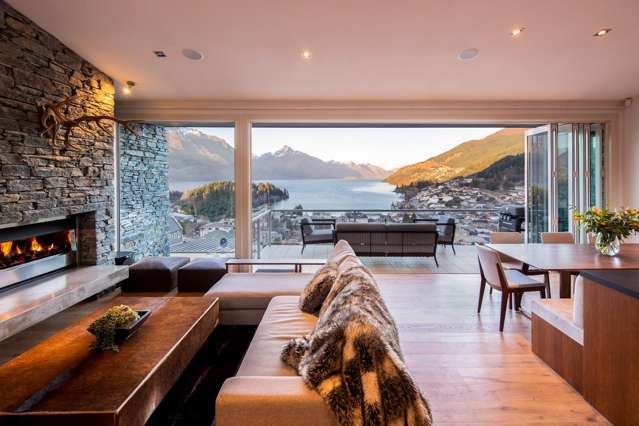 2/55 Kent Street Queenstown_2