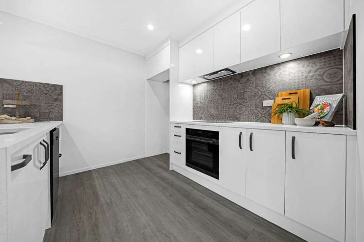 95 Te Atatu Road Te Atatu South_6