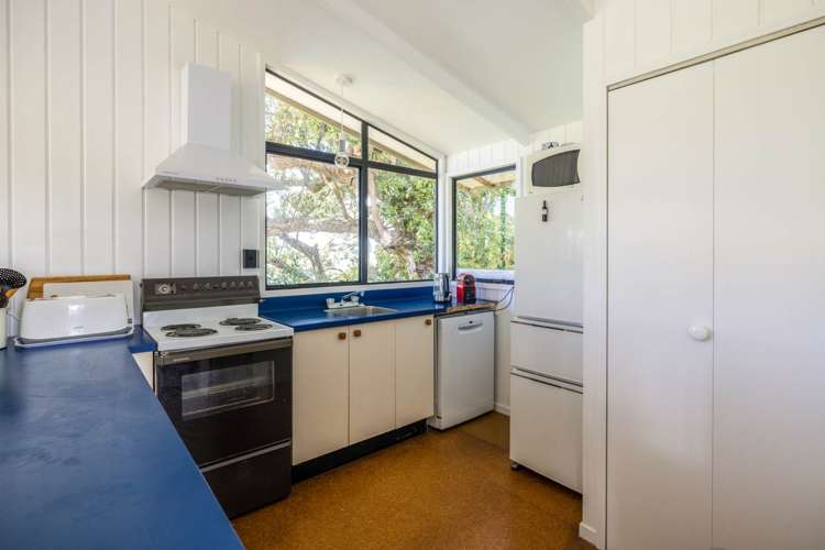 6 Pohutukawa Avenue Omiha_9