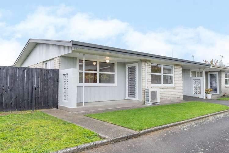 Flat 1/747 Cameron Road_0