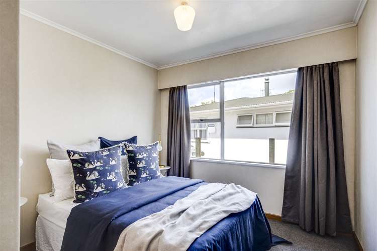 86 Wycliffe Street Onekawa_7