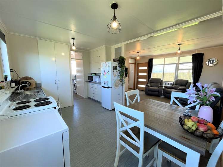 39 Essex Street Balclutha_6