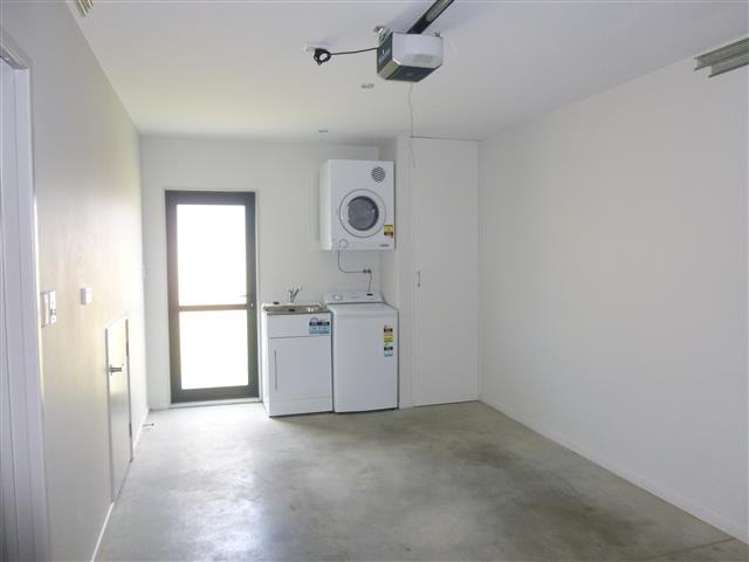 8/195 Massey Street Frankton_7