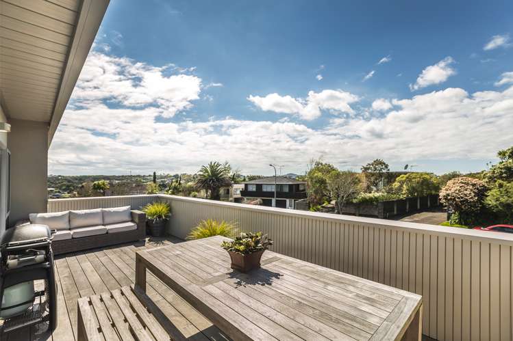 35 Ripon Crescent Meadowbank_4