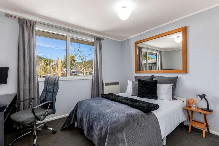 15 Dunsandel Grove Silverstream_8