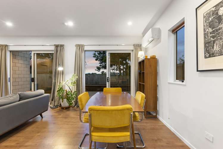5C Quiet Street Te Atatu South_9
