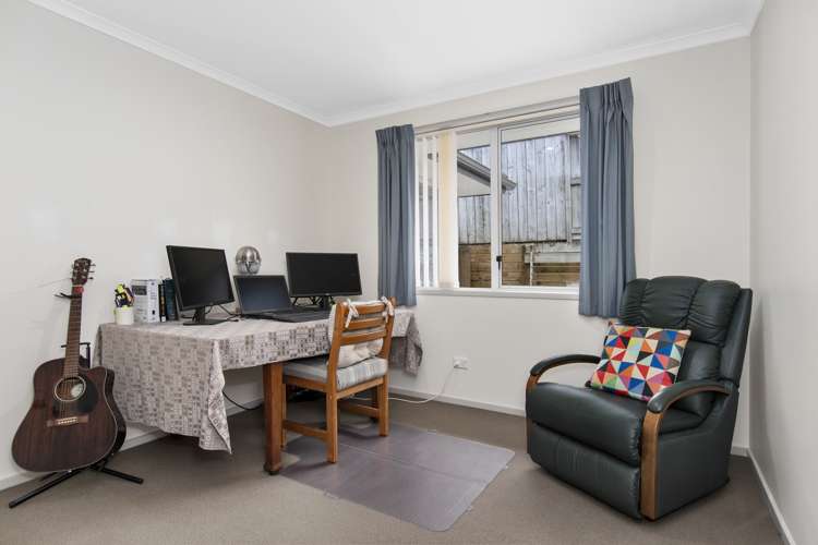 27 Galloway Crescent Pyes Pa_16