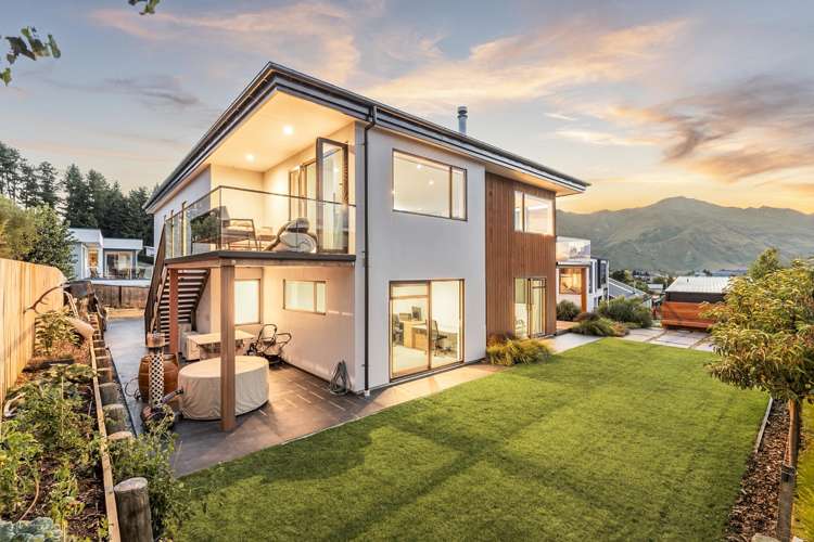 8 Landsborough Lane Wanaka_24