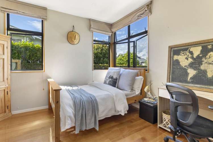 21 Hamana Street Narrow Neck_12