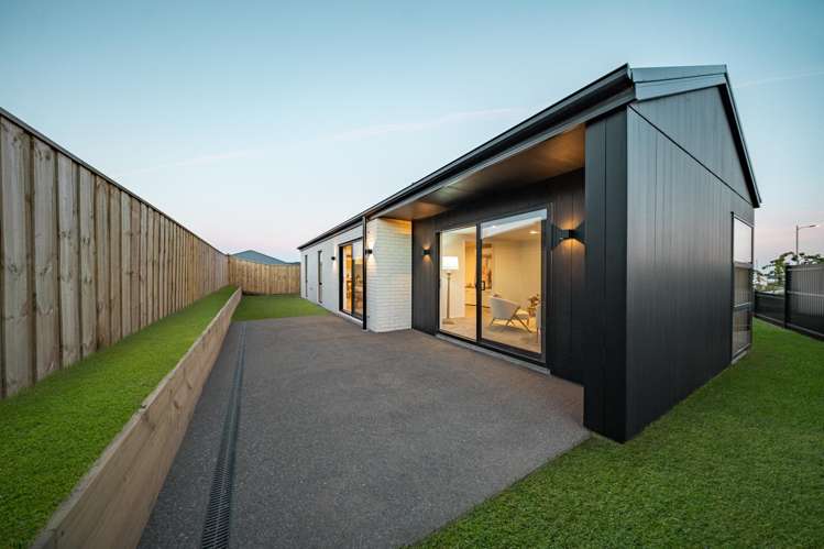 47 Accadia Dr Rolleston_15