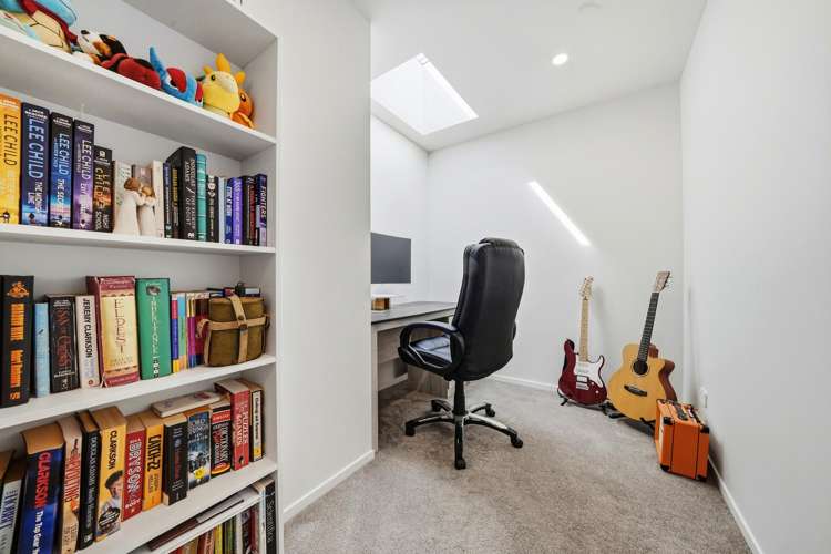 2/143 Carlisle Road_1