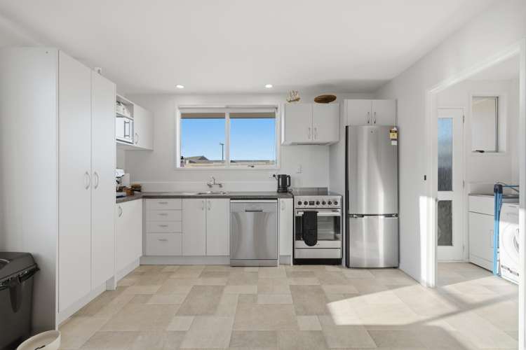 2/7 Ontario Place Wainoni_5