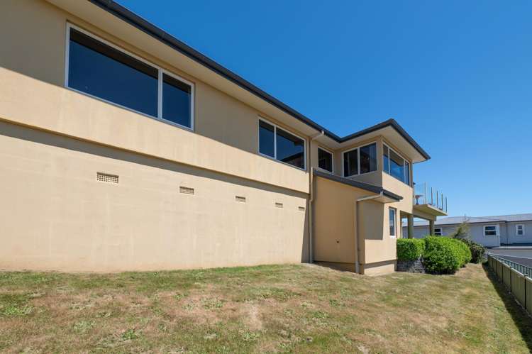 22 Cobbe Place Pomare_28