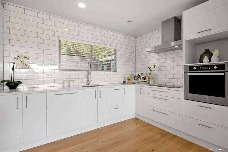 2/31 Rangatira Road Birkdale_3