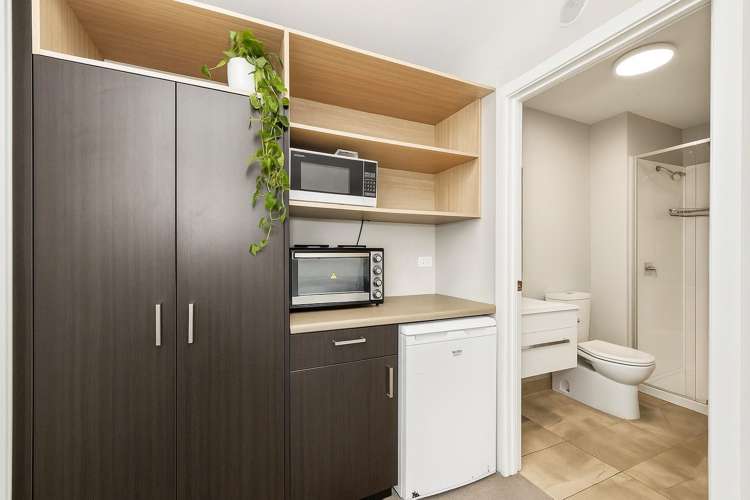 1/3 May Road Mangere East_4