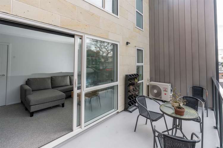 105/124 Commerce Street Frankton_11