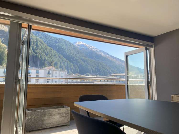 36 Shotover Street Queenstown_3