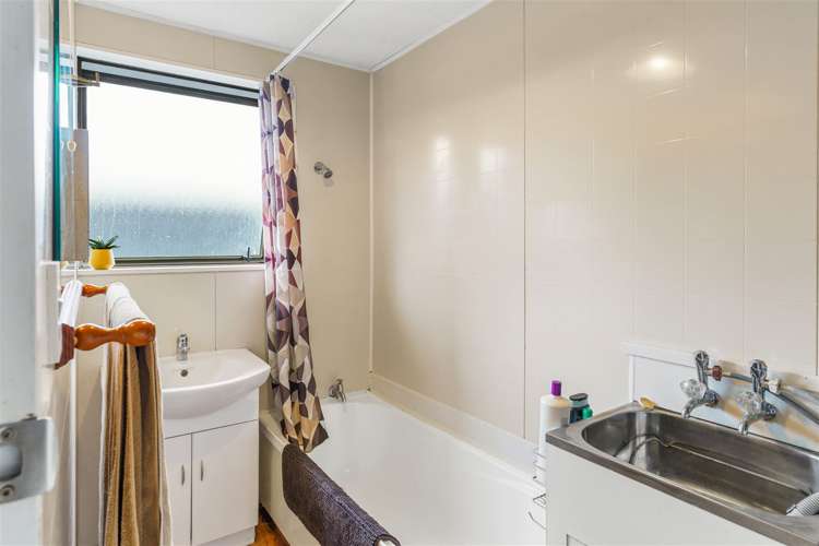 1/114 Hastings Street East Sydenham_11