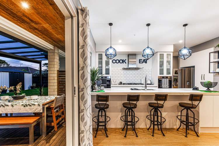 17 Floyd Road Riverhead_6