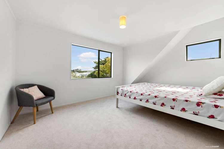 1/10 Thomas Rea Place Te Atatu South_9