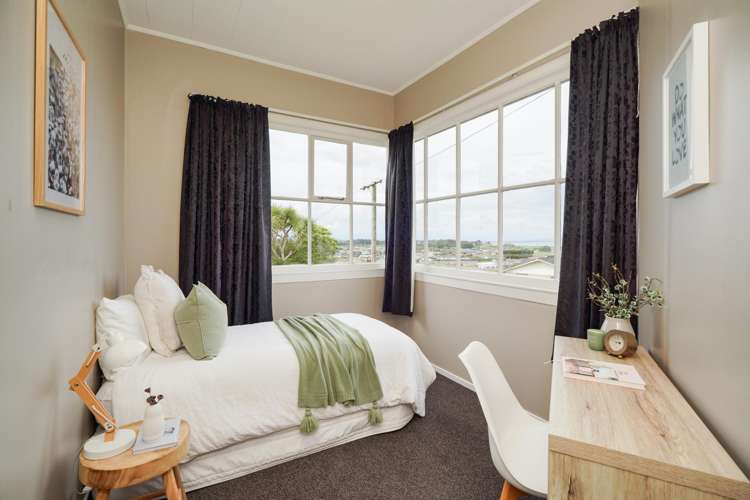 8 Osborne Street Riverton_13