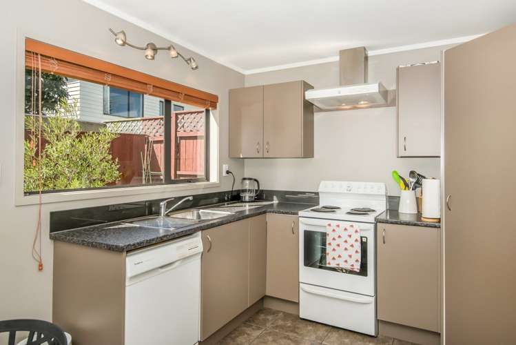 47a Glen Marine Parade Glendene_16