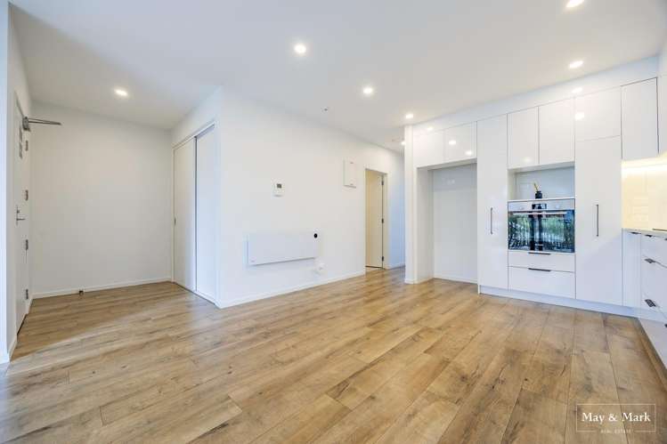 G04/1A Kings Road Mount Roskill_11