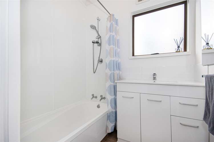 14A Logan Place Te Kamo_9