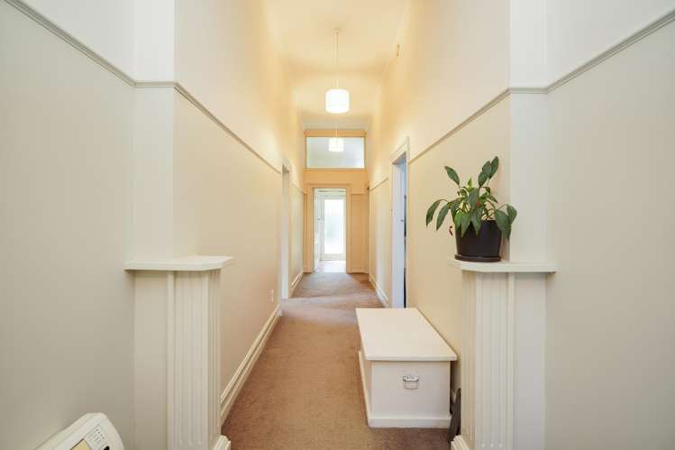 67 Russel Street Gladstone_13