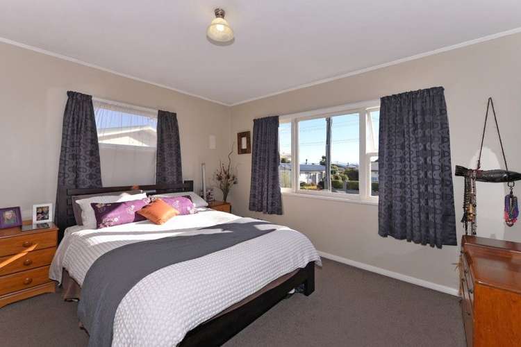 1/6 Devon Street Stoke_12