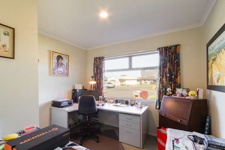 8 Ellerslie Place Taradale_13