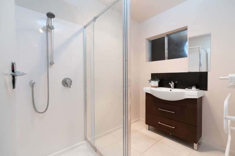 33 Delhi Crescent Khandallah_9