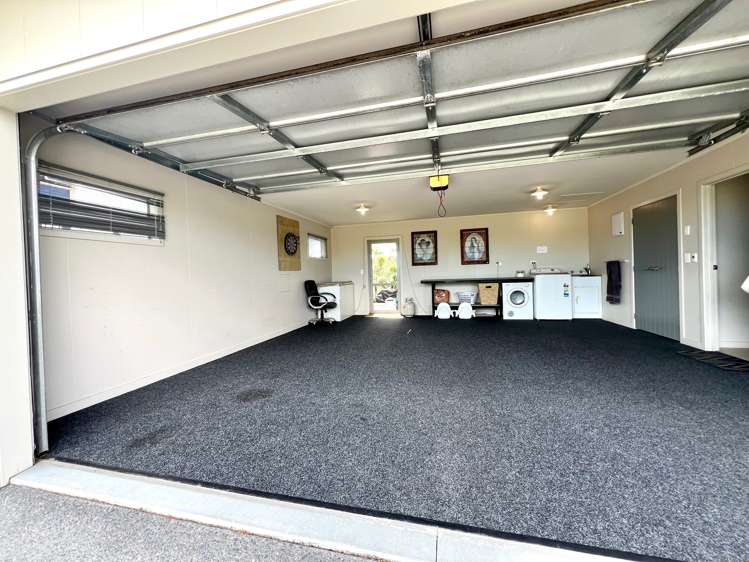 5c Sunshine Rise Raglan_46