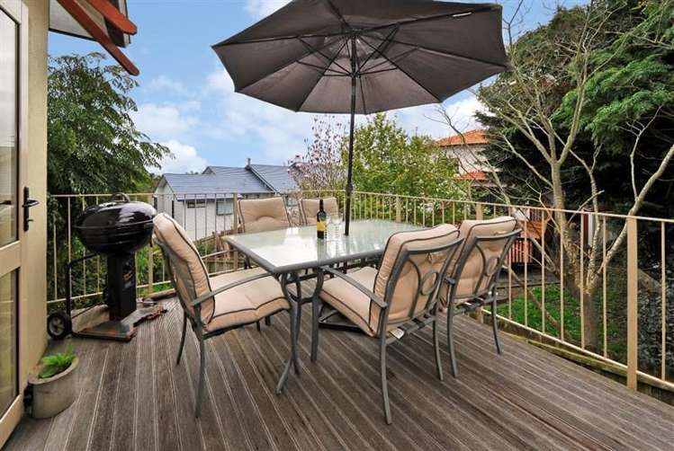 2/49 Ribbonwood Crescent Goodwood Heights_8