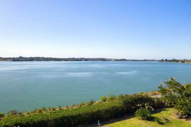 10 Riki Road Point England_4