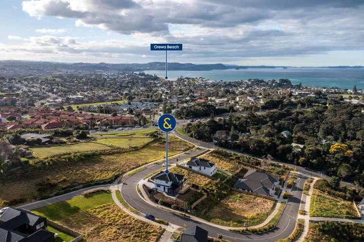 11 Awanui Road Red Beach_40