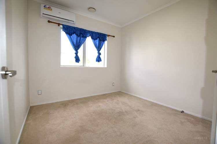 1/145 Tiriwa Drive Massey_4