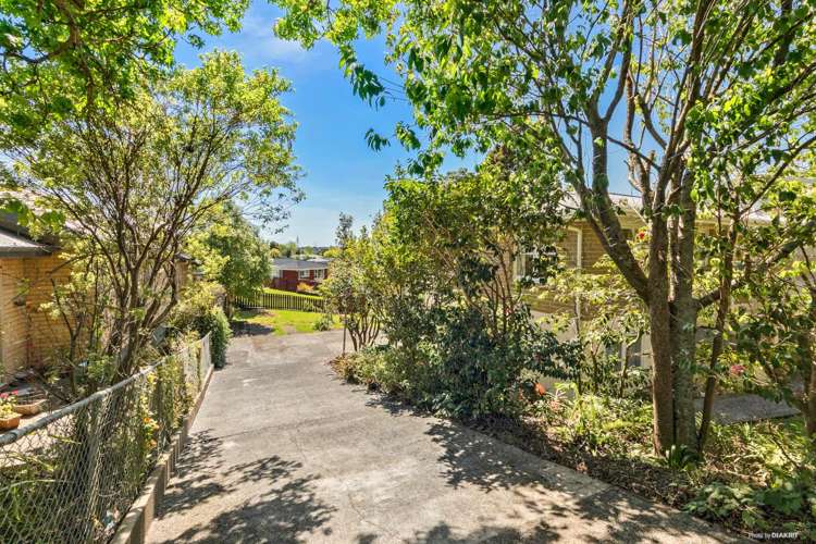 16 Exminster Street Blockhouse Bay_10