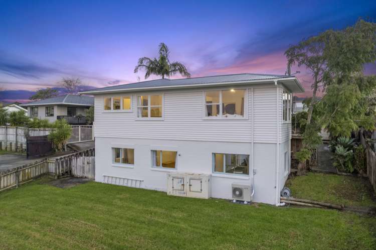 217 Glengarry Road Glen Eden_15