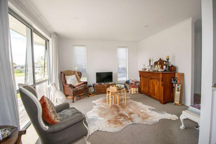 2 Piper Lane Golden Downs_4