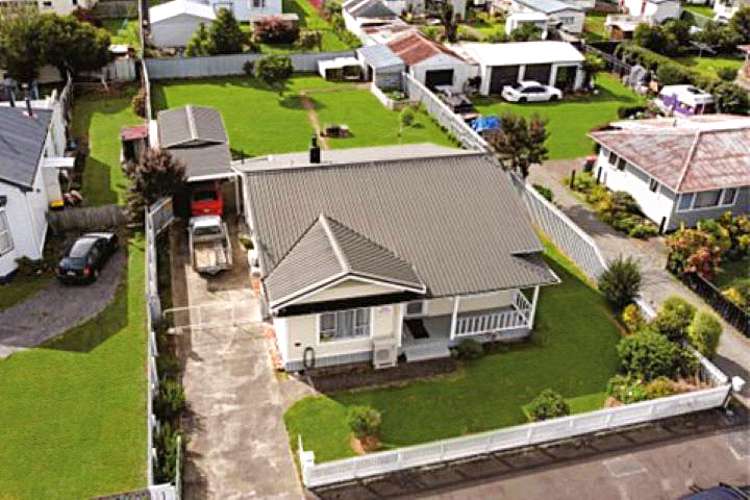 51 Allardice Street Dannevirke_19