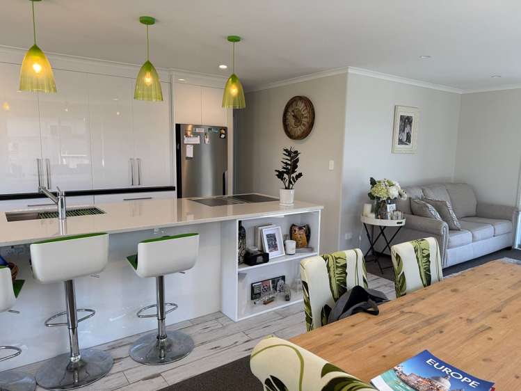 9 Ballantyne Way Aongatete_3