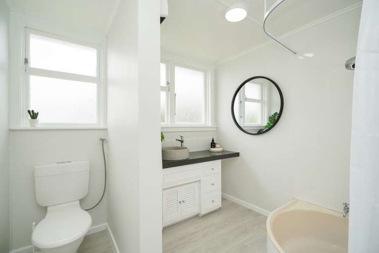 90 Saturn Street Strathern_12