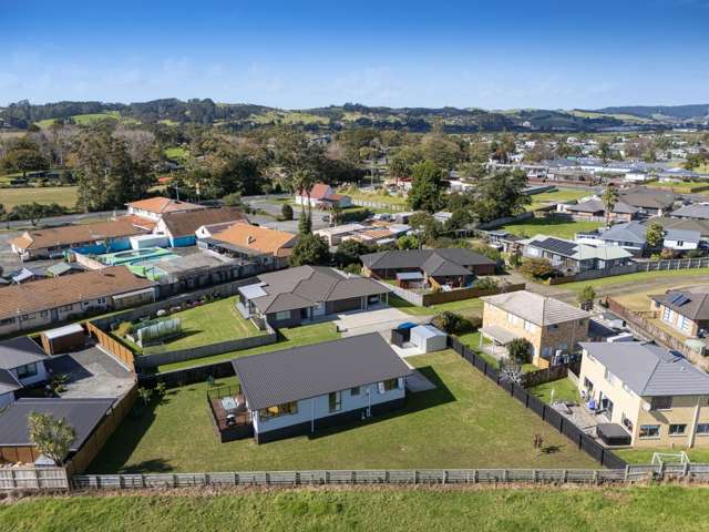 30 Aitkenhead Court Parakai_3