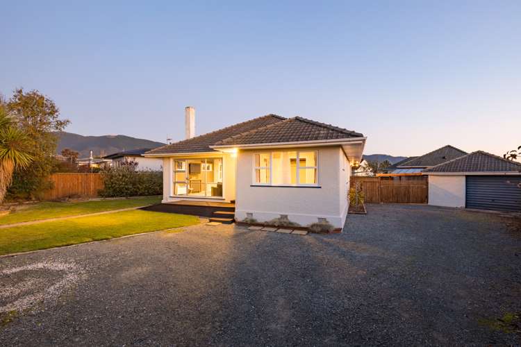 6 Dickens Street Stoke_15