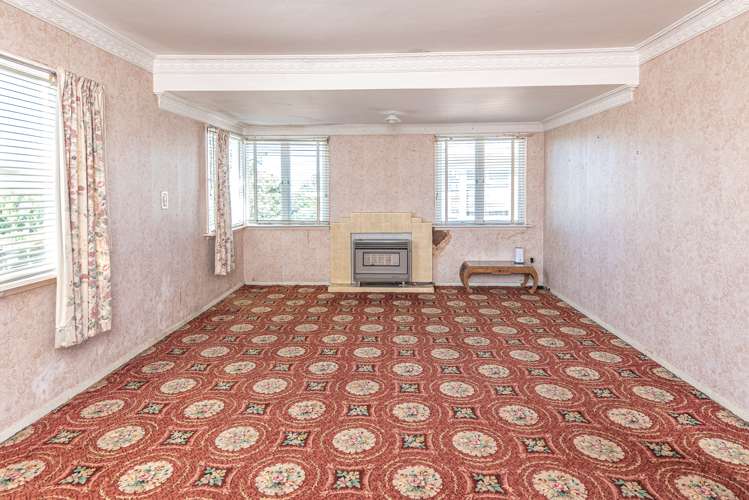 8 West Way Durie Hill_17