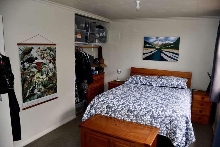 13 Wharf Road Karamea_14